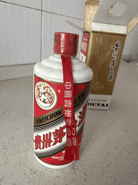 舊屋尋寶記:元朗陳先生的飛天茅台驚喜之旅