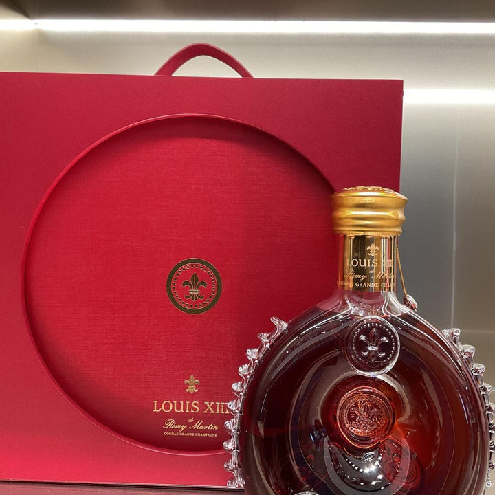 「案例式情境:洋酒版本與品相|品牌與等級、瓶封與液位、實物資料」文章封面圖片