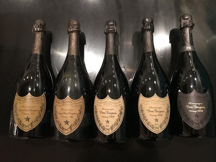 「案例式情境:Dom Pérignon 年份香檳的酒標、瓶封與液位」文章封面圖片