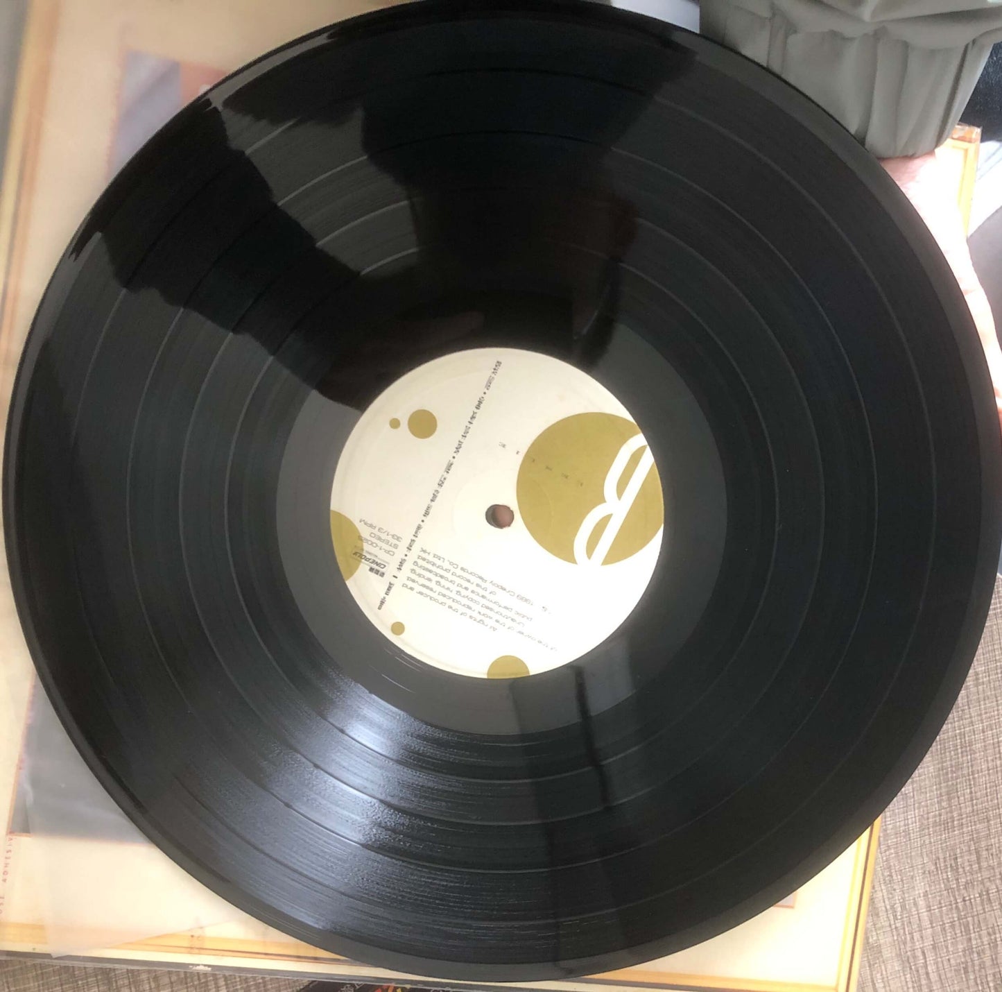 ps黑膠唱片ps黑膠唱片黑膠唱片和cd的區別黑膠唱片用什麼放