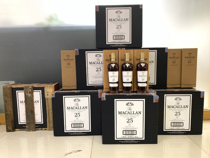Macallan Sherry Oak 18 vs 25: Series, Age and Packaging reference image for identification and condition review