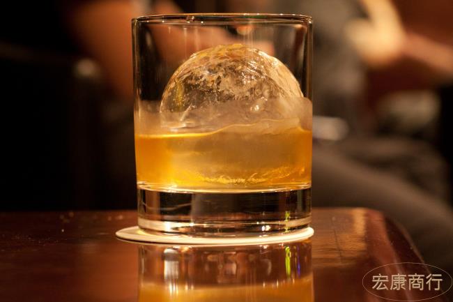World Cup Viewing with Whisky: Selection, Serving Size and Safety reference image for identification and condition review