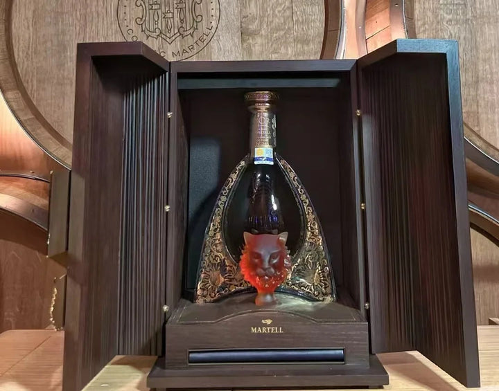 L’Or de Jean Martell: Crystal Decanter, Labels and Packaging reference image for identification and condition review