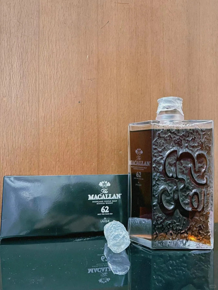 Macallan in Lalique: Expression, Bottling Version and Condition reference image for identification and condition review
