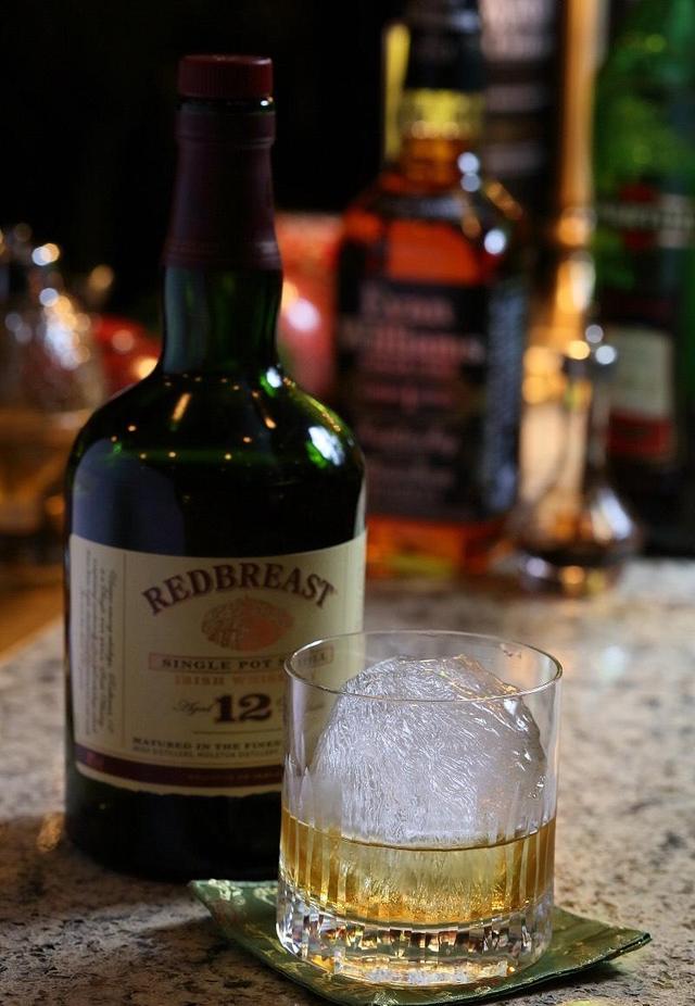 Common Whisky Brands: Expressions, Bottling Versions and Provenance reference image for identification and condition review