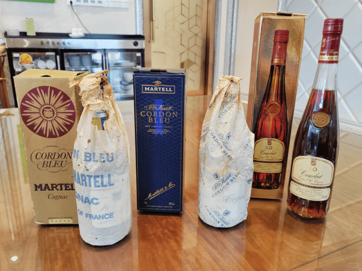 八十年代舊版馬爹利藍帶干邑