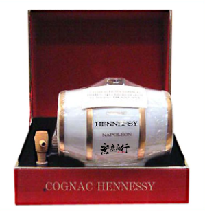 洋酒 大量回收軒尼詩（Hennessy）NAPOL… 瓶身正面照｜宏康酒行回收參考