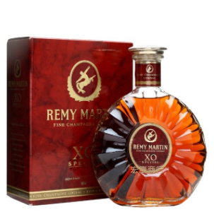 人頭馬Remy Martin XO新舊版（大花） 瓶身正面照｜宏康酒行回收參考