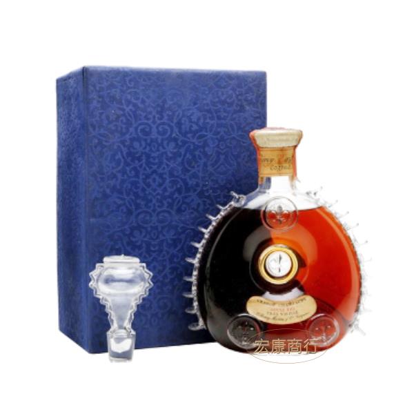 人頭馬 路易十三 白頭藍盒 Remy Martin … 瓶身正面照｜宏康酒行回收參考